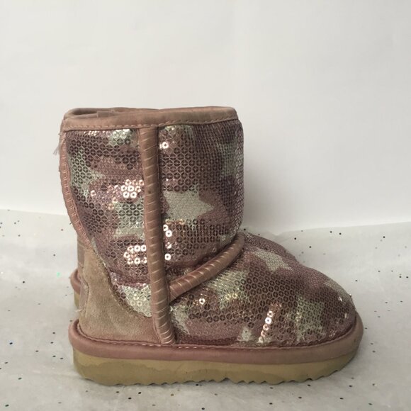 Ugg Kids Classic Short Suede Pink Sequin Stars Boot II - Size 6 Shearling Lined - Picture 2 of 11